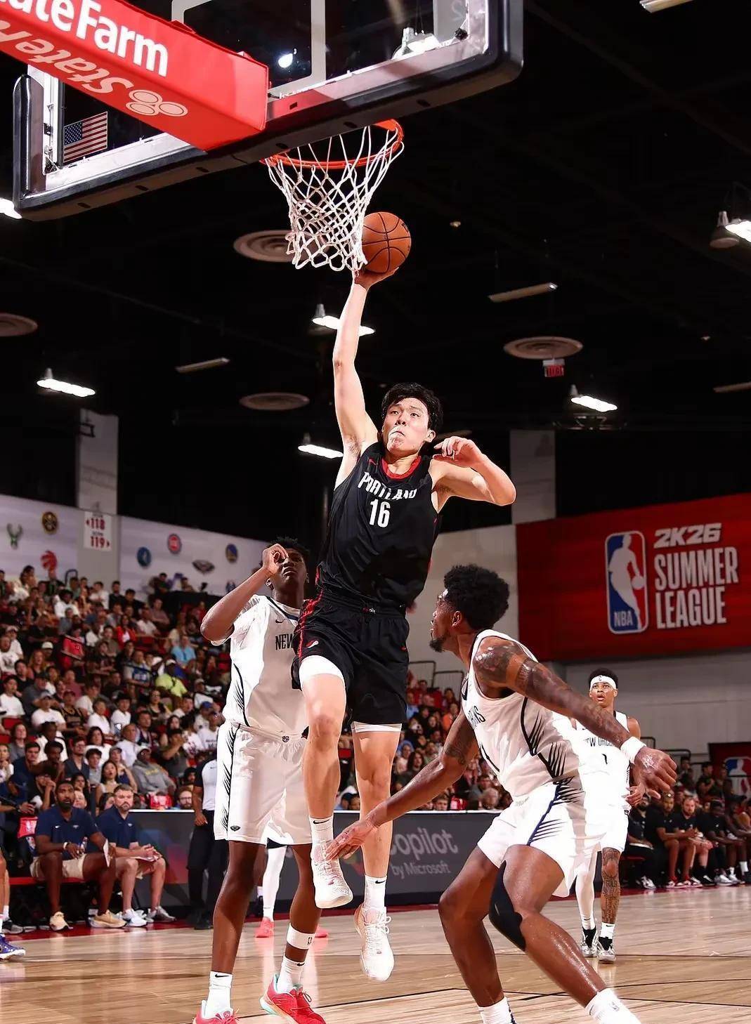 爱游戏官网-里程碑夜！波特兰开拓者扳平良机，NBA总决赛加时末段刷纪录，球迷炸锅，控场能力受关注的简单介绍