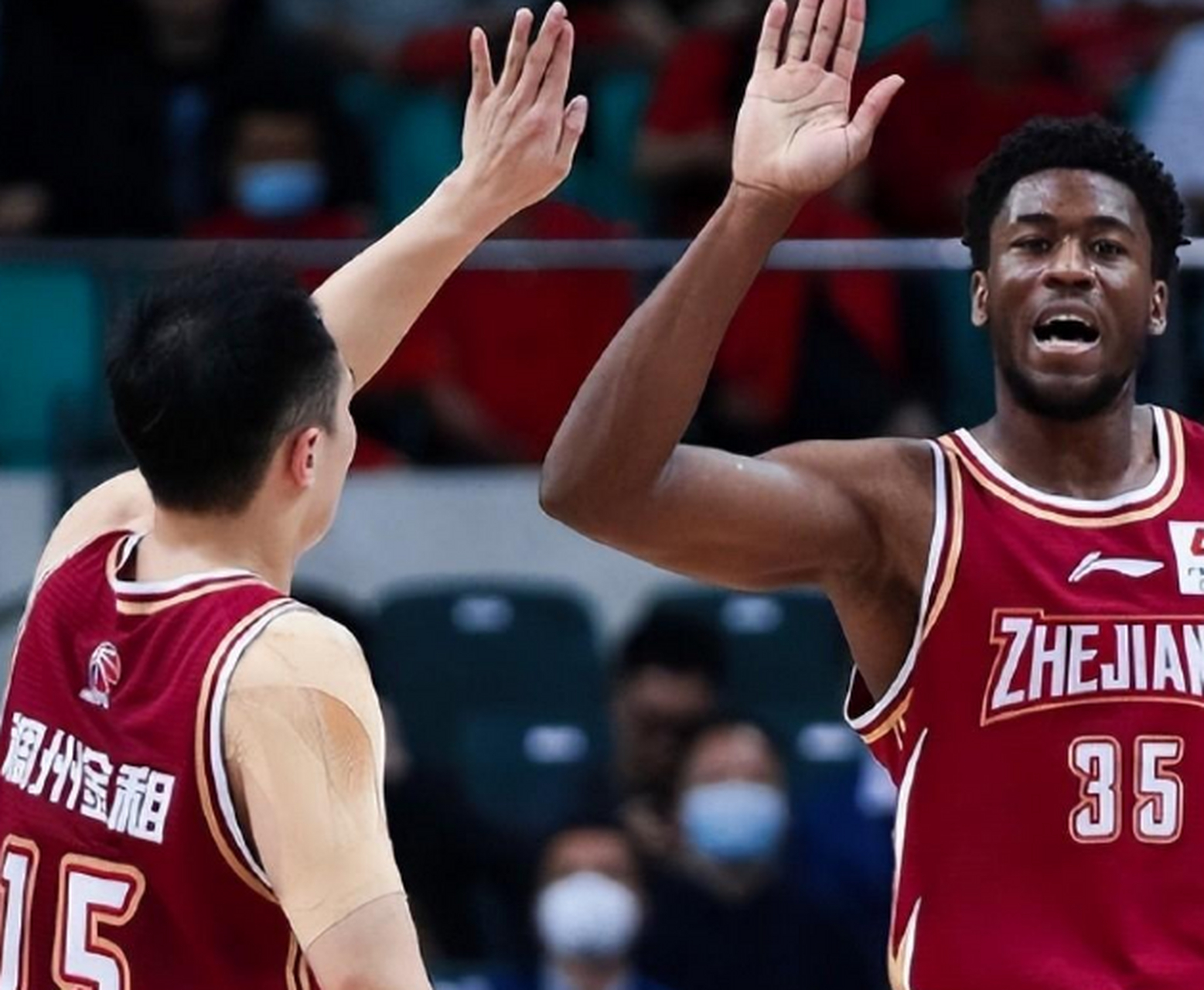 爱游戏入口-包含浙江稠州发布备战花絮，集结日队长鼓劲，CBA季后赛任务艰巨，阵容厚度经受考验的词条